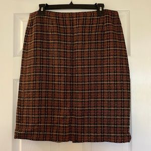 Ann Taylor LOFT black/red plaid skirt sz 12